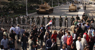 انخفاض أعداد جنود الأمن المركزى أمام قصر الاتحادية