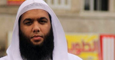 ابن الحوينى يزج بالدين للهجوم على قانون المخالفات ومواطن يرد: خايف لينقطع عنه التمويل