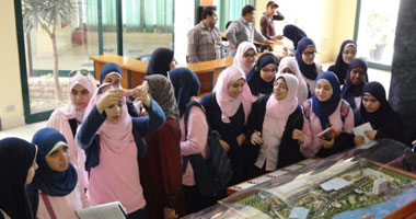 إضراب تلاميذ مدرسة بأسيوط عن الدراسة سبب "تهالك المبنى"