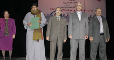 قصور الثقافة تكرم 225 موظفا مثاليا من موظفيها