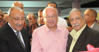 بالصور.. المعرض الأول لنادى كاميرا أسوان للتصوير