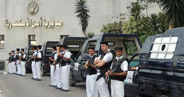 ضبط 51 طن زيوت سيارات قبل إعادة تدويرها فى الإسكندرية