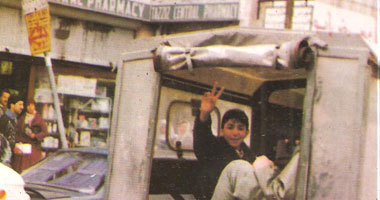 26 عاماً على"انتفاضة الحجارة"..بدأت 1987بعد دهس شاحنة إسرائيلية لـ4 فلسطينيين وانتهت بأوسلو93..ألفا شهيد وعشرات آلاف الجرحى ثمن تأسيس السلطة الفلسطينية..وفصائل المقاومة تُوسم اتفاق السلام بـ"العار"