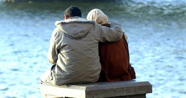 "بحبك" سوط يجلد الفتاة التى تتجرأ وتقولها