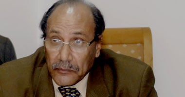 مثقفون: الشائعات يتحملها المسئولون لتجاهلهم حق المواطن فى المعرفة
