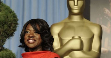 فيولا ديفيس تفوز بأوسكار أفضل ممثلة مساعدة عن دورها فى  Fences