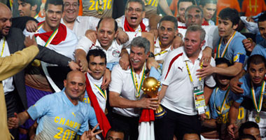 العادلى يكرم بعثة المنتخب الوطنى بنادى الشرطة