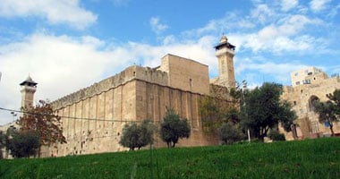 إسرائيل تواصل إغلاق الحرم الإبراهيمى لليوم الثانى
