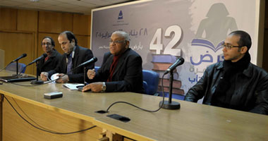 هاشم:"تاكسى"و"كسكسى باللحمة المفرومة"عدوان على الأدب