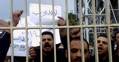 اعتصام العاملين بكهرباء النوبارية للمطالبة بإقالة رئيسهم
