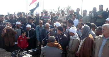أهالى الشرقية يشيعون جنازة المجند شهيد الإرهاب بالعريش
