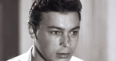 الدنجوان أحمد رمزى الذى عشق الوحدة والطبيعة 