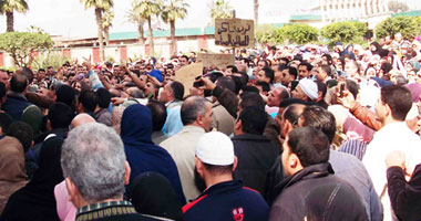 4000 متظاهر بزراعة كفر الشيخ يطالبون بالتثبيت