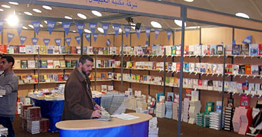 ناقد مغربى: "الثقافة والإعلام" لم يروجا لمعرضنا خوفًا من التجمعات