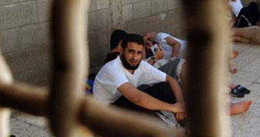 مسئول: نصف نزلاء السجون التونسية كانوا سجناء من قبل