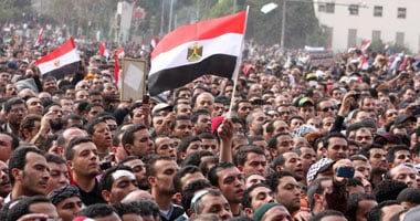 أستاذ جامعى لـCNN: المتظاهرون فى التحرير معرضون للخطر إذا نجا النظام