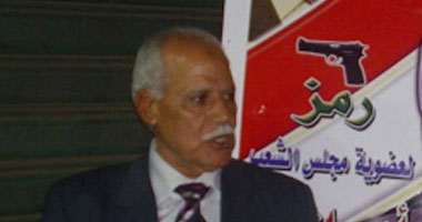 الحزب "العربى الناصرى" مهنئا العمال بعيدهم: التحية لكل يد تبنى