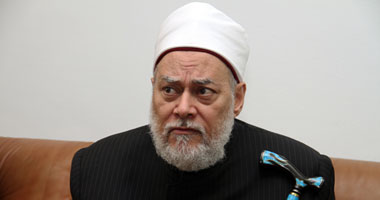 مفتى الجمهورية يهنئ البابا شنودة بسلامة العودة