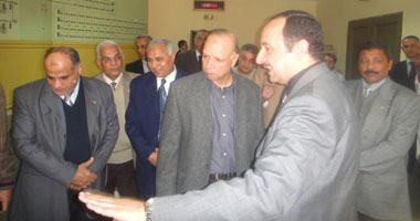 وزير النقل الجديد يقوم بأول جولة مفاجئة لمترو الأنفاق 
