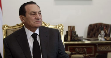 مواطن يقاضى "مبارك" بسبب انتشار "الواسطة"