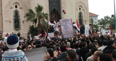 اعتصام 1500 موظف بمطاحن شمال القاهرة لإقالة رئيسة الشركة