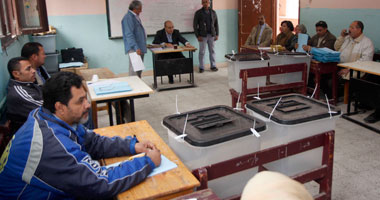 رئيس لجنة التربية الفكرية بالمحلة يترك اللجنة فى الساعة السابعة