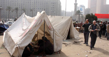 متظاهرو التحرير يشنون حملة لتفتيش خيام ميدان التحرير