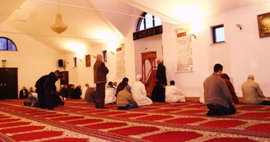مسلمو بلجيكا يتظاهرون ضد اليهود بعد تدنيس مسجد بخنزير وسب الرسول