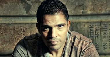 محمد رفاعى يشارك فى مسابقة لاختيار الأصوات الجديدة 