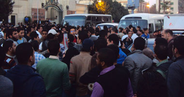 طلاب المدينة الجامعية بجامعة القاهرة: الشرطة تركتنا للبلطجية