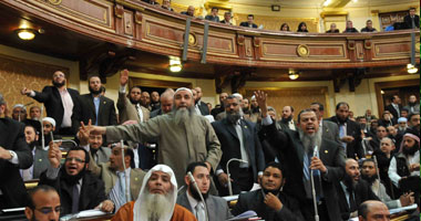  محللون: لا يوجد صراع حقيقى بين الإخوان والمجلس العسكرى فى مصر