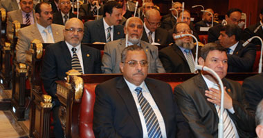 "النقل" بالشورى تطالب بتدعيم وتعميق أحواض مينائى دمياط وبورسعيد  