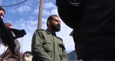 بالفيديو.. جنرال بالجيش السورى الحر يزعم تلقيه أسلحة أمريكية