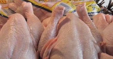 طرح 620 كيلو من الدواجن بأسعار مخفضة للمواطنين بمركز مغاغة فى المنيا