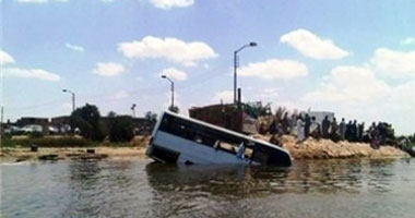 مقتل 21 شخصا فى سقوط حافلة بنهر جنوب غرب الصين