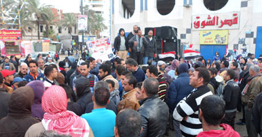 متظاهرو السويس يحيون ذكرى "جونيور" شهيد الألتراس ببورسعيد