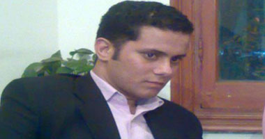 مناقشة رسالة ماجستير للناقد مدحت صفوت بجامعة حلوان