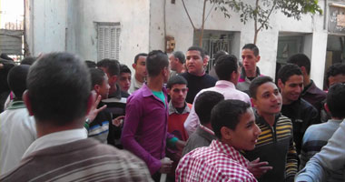 اعتصام طلاب قرية بالغربية للمطالبة بفتح فصول بقريتهم