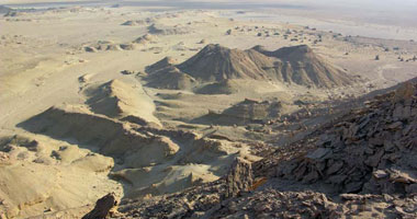 ندوة حول "منخفض القطارة ومستقبل التنمية فى مصر"