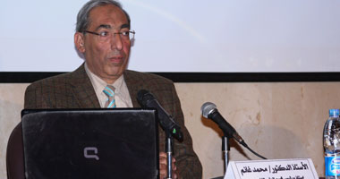 خبير بالطب النفسى: هناك رغبة من المصريين للرجوع لعصر مبارك