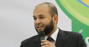 أحمد عارف: مسيرات حاشدة الآن من شبرا فى طريقها إلى رابعة