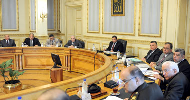 قنديل يترأس اجتماعا وزاريا لبحث تطوير العلاقات المصرية الليبية