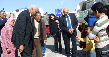 بالصور.. وفد وزارة التعاون الدولى يزور قصر ثقافة الطفل بمطروح