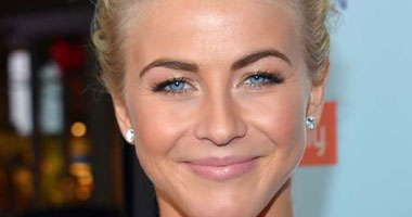 بالصور..جوليان هوج وجوش دوهاميل يتألقان فى عرض "SafeHaven" بهوليوود