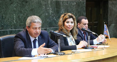 خالد عبد العزيز يلتقى شباب أحزاب سياسية حول مطالبهم من الرئيس القادم