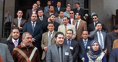 إضراب العاملين بمكاتب الشهر العقارى فى القليوبية