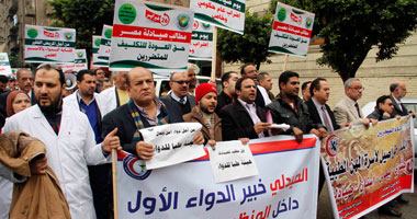 مسيرة لـ "الصيادلة" من دار الحكمة لـ"الصحة " لإنشاء هيئة عليا للدواء