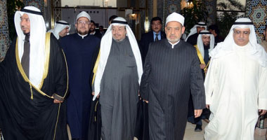 شيخ الأزهر يزور المسجد الكبير بالكويت ومأدبة عشاء فاخرة على شرفه