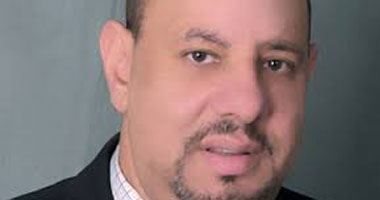 المصريين بأوروبا يهدد بالطعن على قانون النواب لحظر ترشح مزدوجى الجنسية