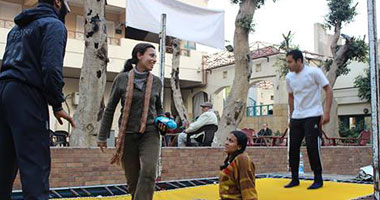 بالصور.. "ترامبولين" نورهان خالد يثير فضول الجمهور والعاملين بـ"البالون"